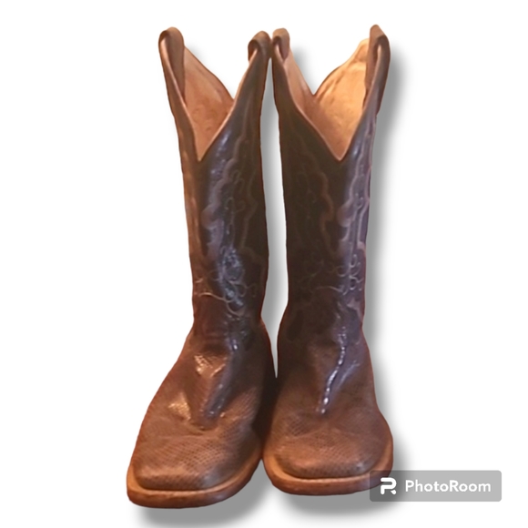 Brahma Cowboy Boots 🇨🇦 - Picture 3 of 12